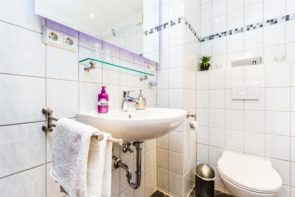 Ferienwohnung Koeln Messenaehe Номер фото